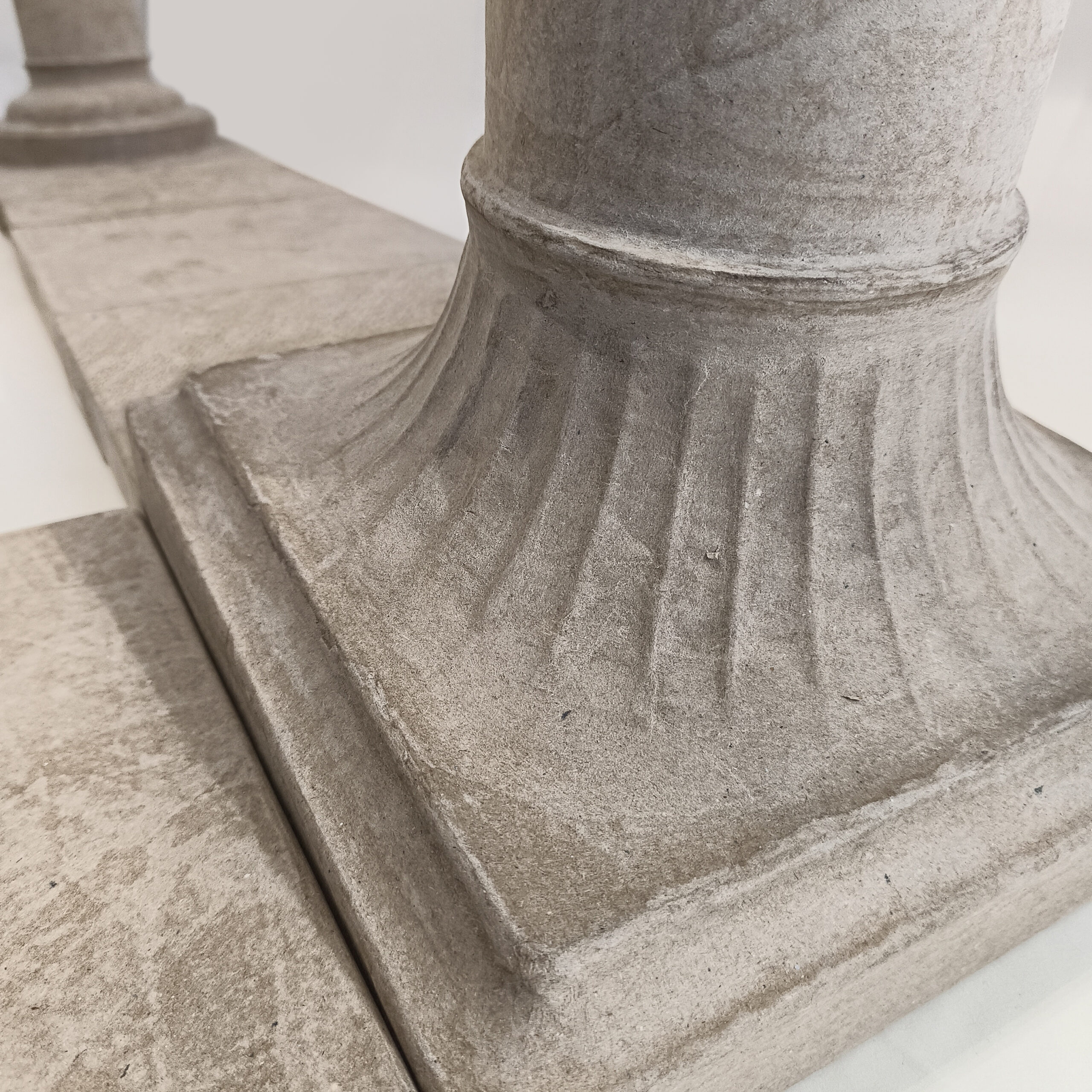 detail, The undulating Colmn